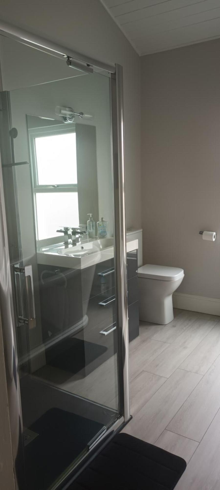 Eglinton Road - Super King - Private Bathroom Bray Luaran gambar